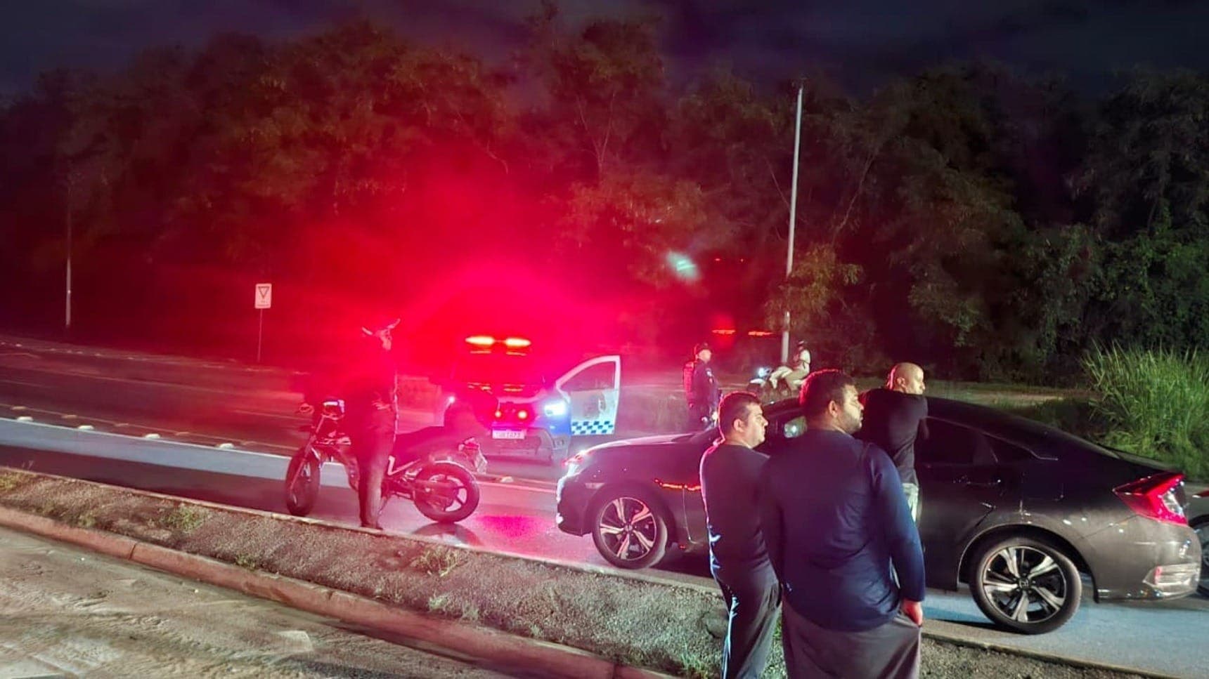 criminoso apontado como um roubador em série na região da Barra da Tijuca e Recreio, na Zona Sudoeste do Rio, é preso na madrugada desta quarta-feira (11).