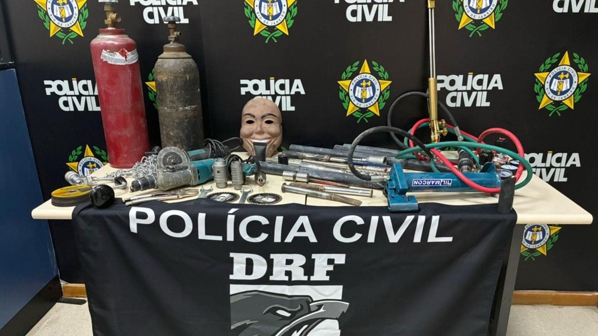 Criminoso de São Paulo é preso enquanto tentava acessar uma joalheria no Centro do Rio