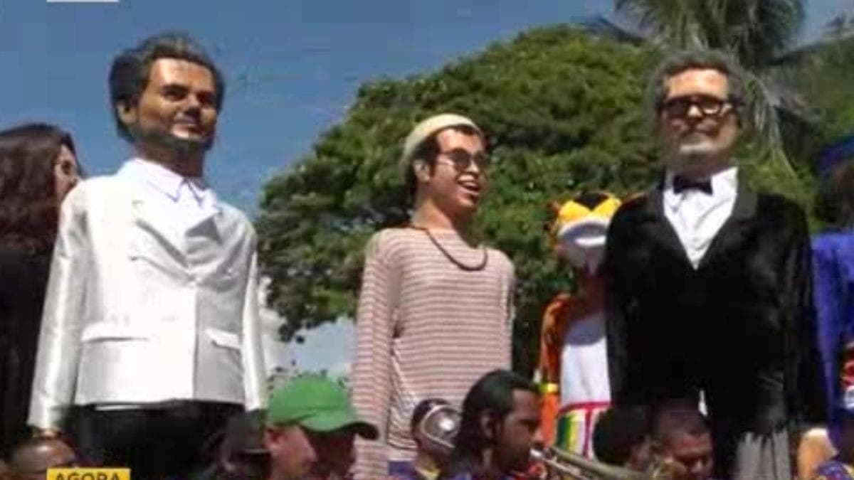 Wagner Moura e Kleber Mendonça Filho homenageados no Carnaval de Olinda