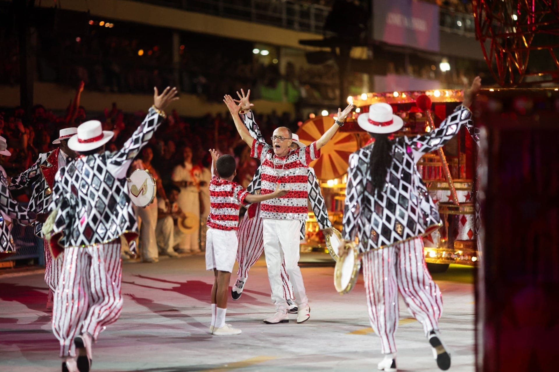 Viradouro homenageou Mestre Ciça, um dos maiores mestres de bateria do carnaval