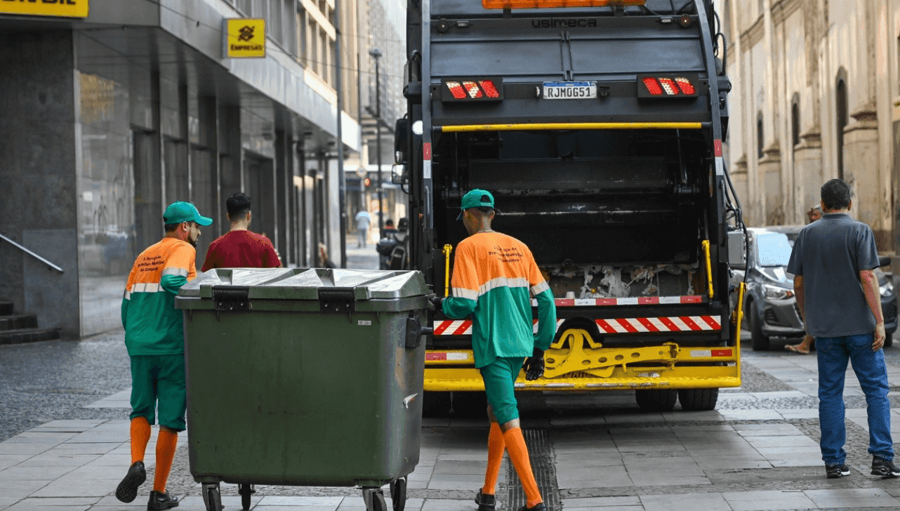 Centro Público de Apoio ao Trabalhador (CPAT), em parceria com o consórcio Campi Ambiental, responsável pela limpeza urbana, oferece 50 vagas de coletor