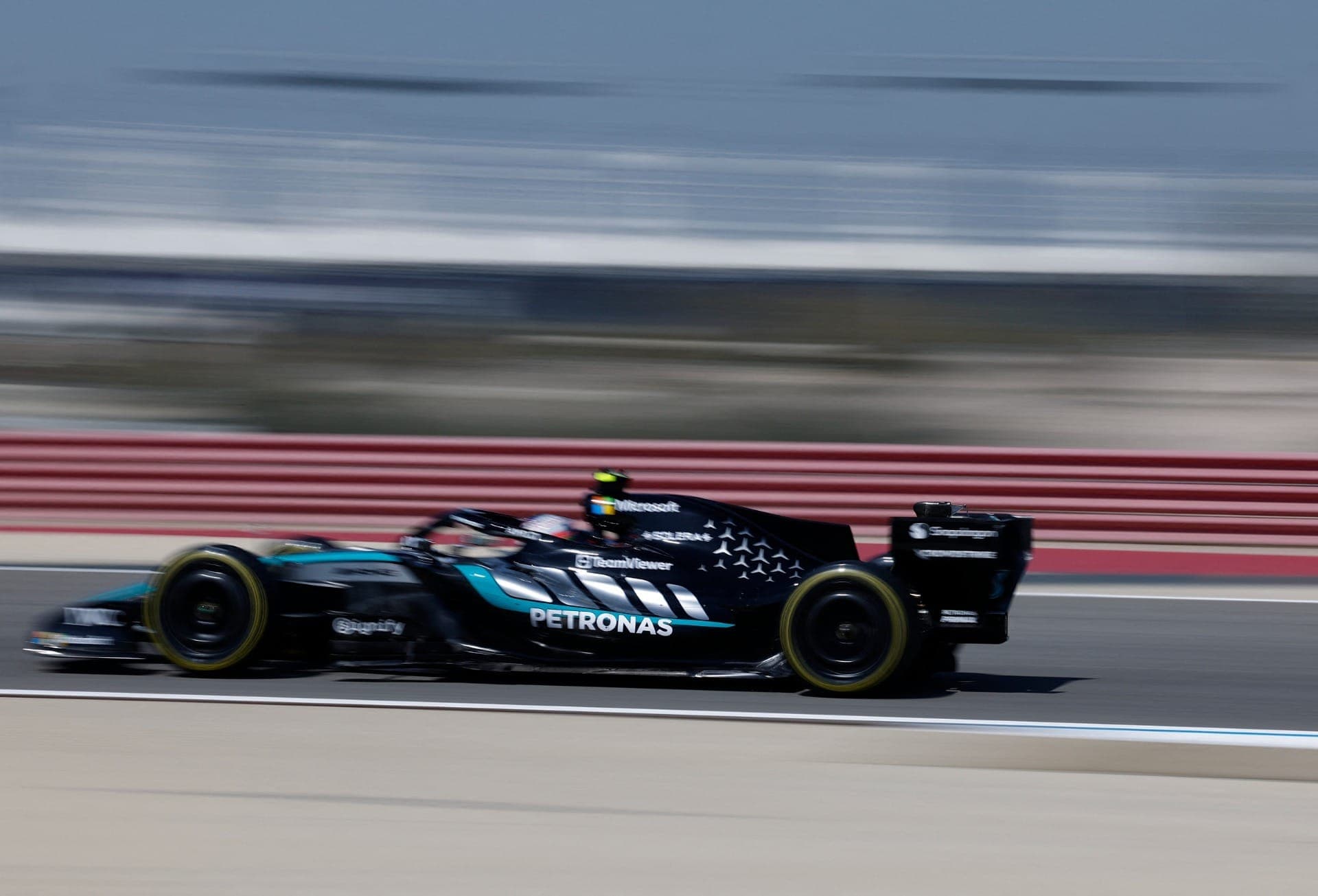 Andrea Kimi Antonelli (Mercedes) na pré-temporada da F1 no Bahrein