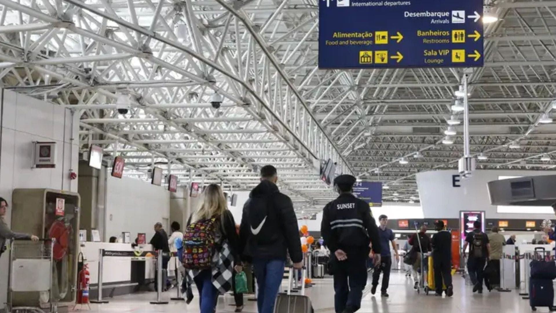 Galeão cancela voos entre Rio e Argentina por greve