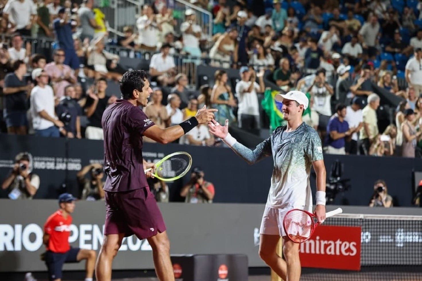 João Fonseca e Marcelo Melo disputam semifinal de duplas no Rio Open