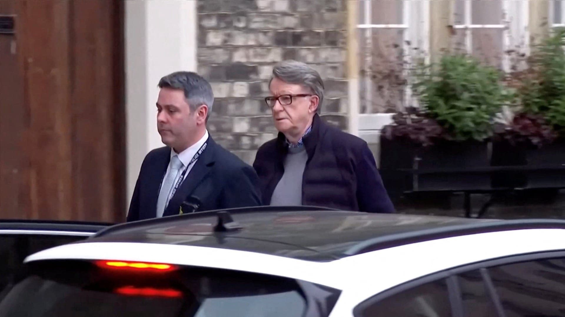 Peter Mandelson foi detido pela polícia britânica