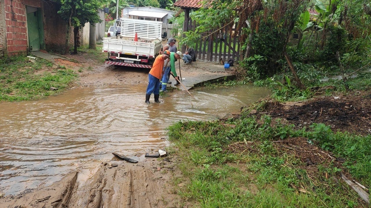 Fortes chuvas: Guaratinguetá registrou alagamento e quedas de barreiras