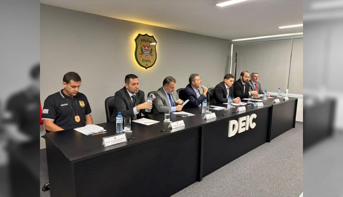 Secretário da Segurança Pública, Osvaldo Nico Gonçalves e demais autoridades