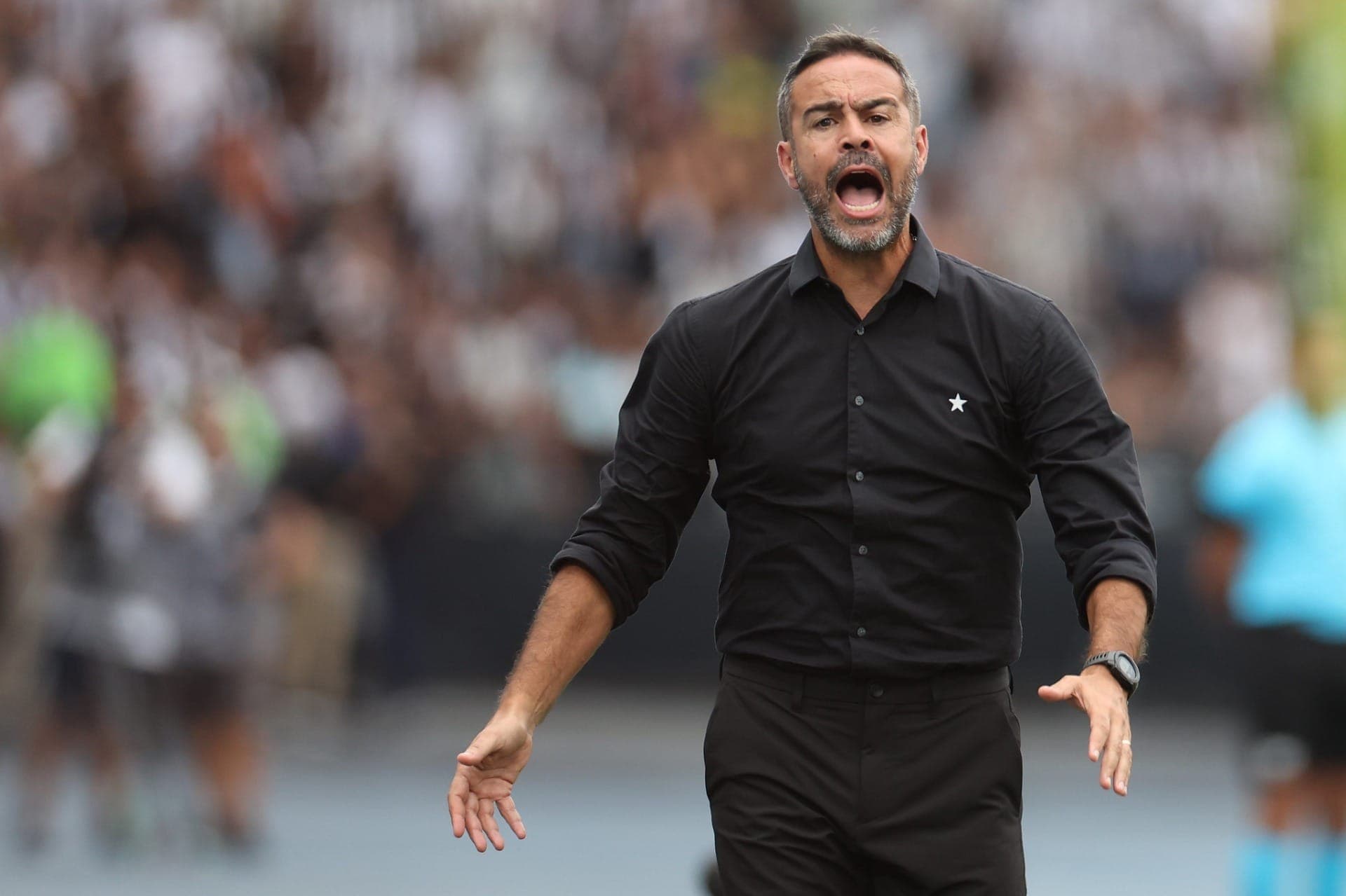Artur Jorge foi sondado pelo Vasco para treinar o cruz-maltino após a saída de Diniz
