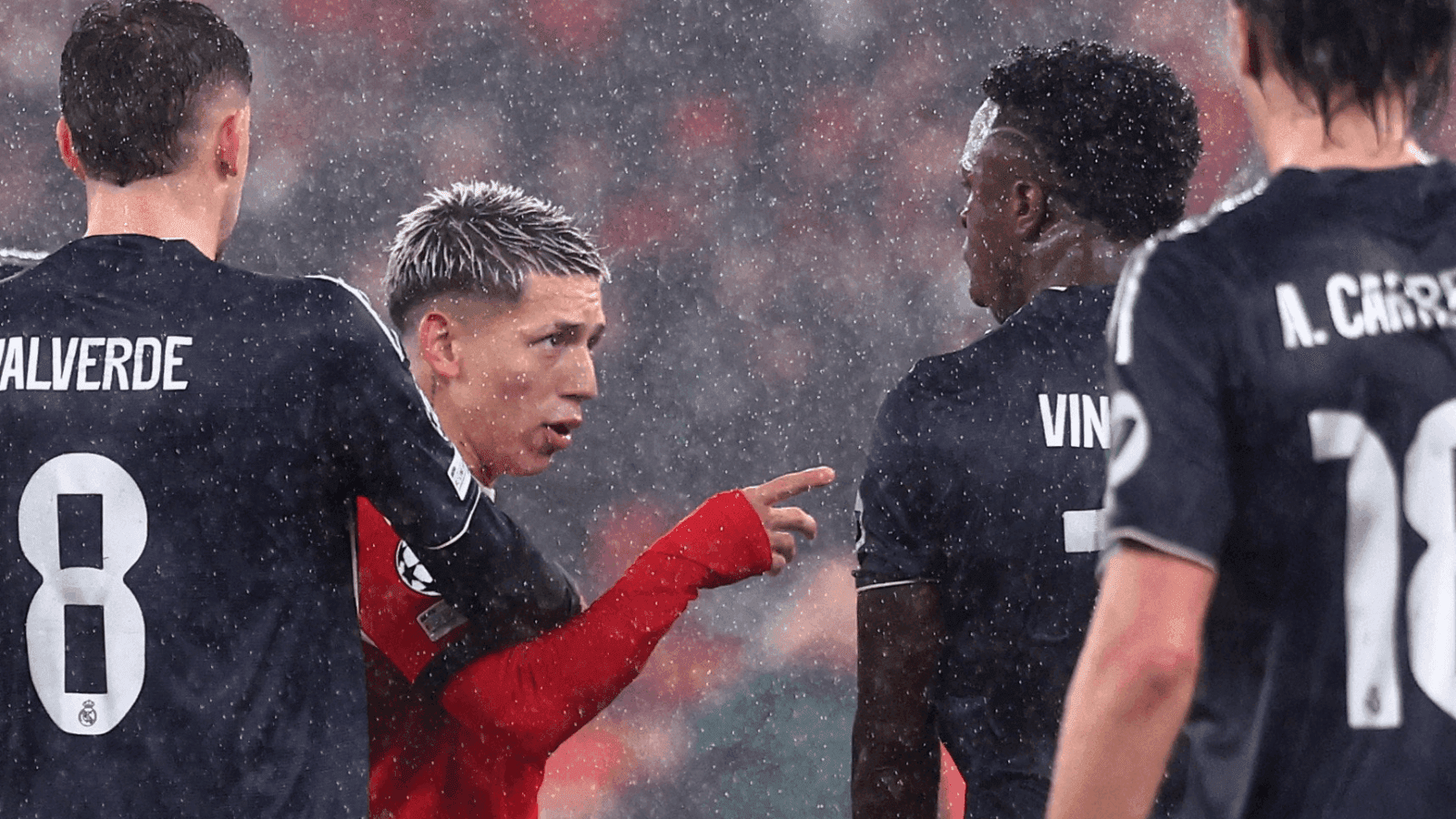 Prestianni discute com Vini Jr. em jogo do Benfica contra Real Madrid