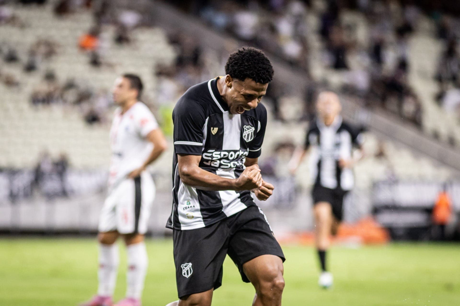 Ceará comemora classificação à terceira fase da Copa do Brasil