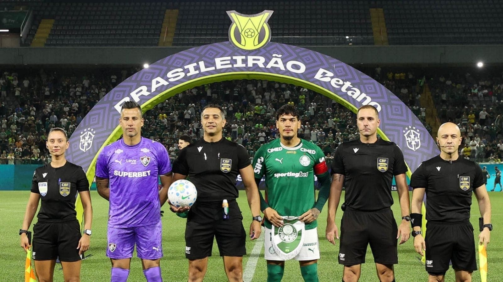 Partida entre Palmeiras e Fluminense teve polêmica inusitada