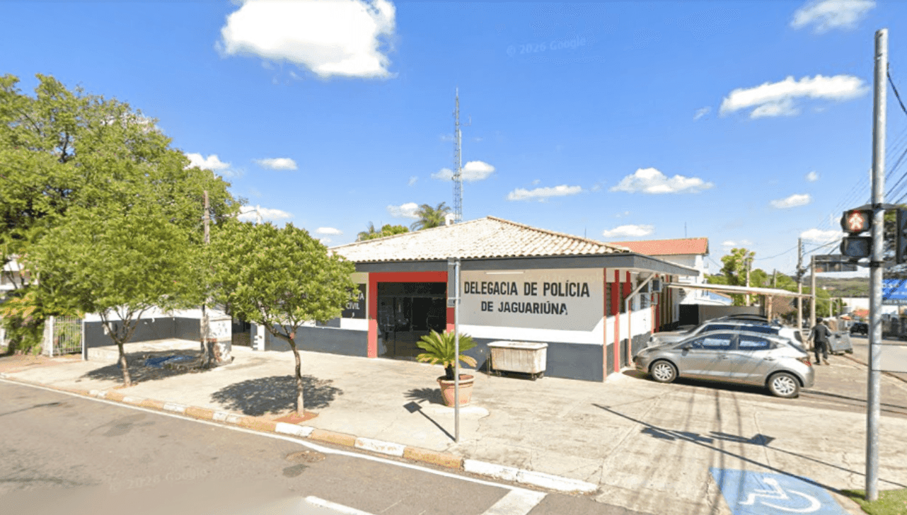A autoridade policial de plantão em Jaguariúna (SP) decretou a prisão em flagrante do suspeito