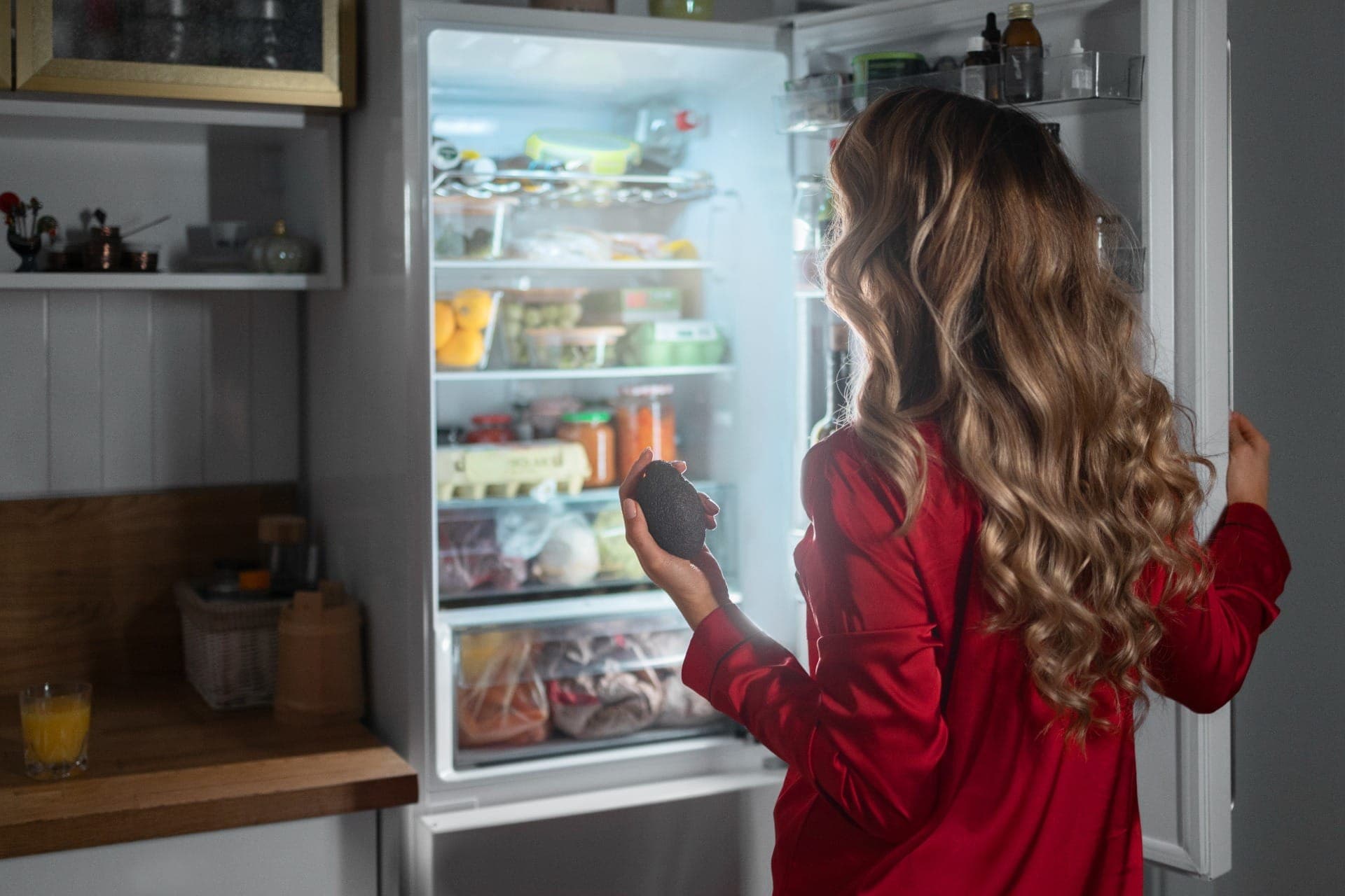 O design do refrigerador e do congelador são diferentes nestes modelos de geladeira
