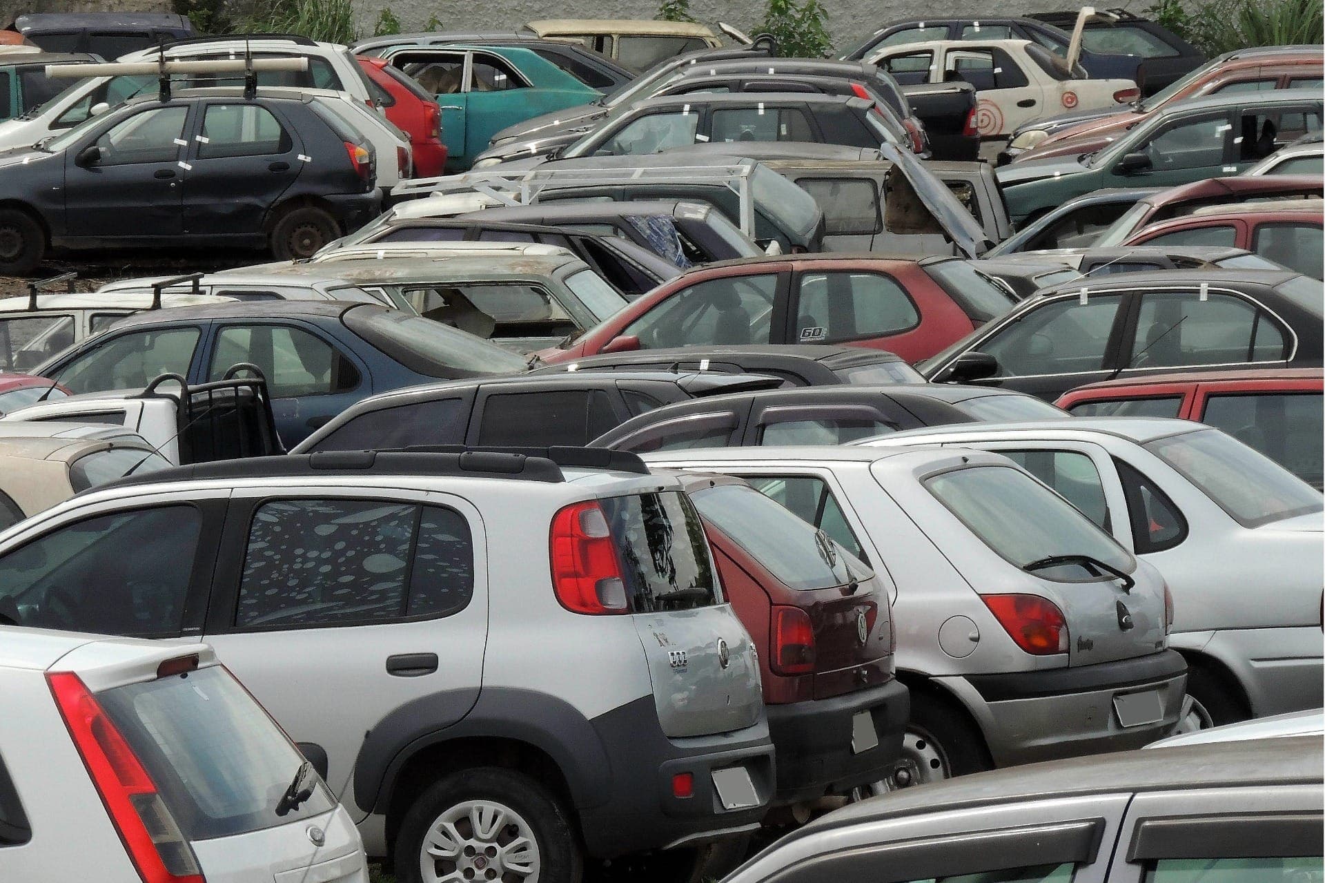 Leilão online oferta 174 veículos apreendidos em fiscalizações de trânsito