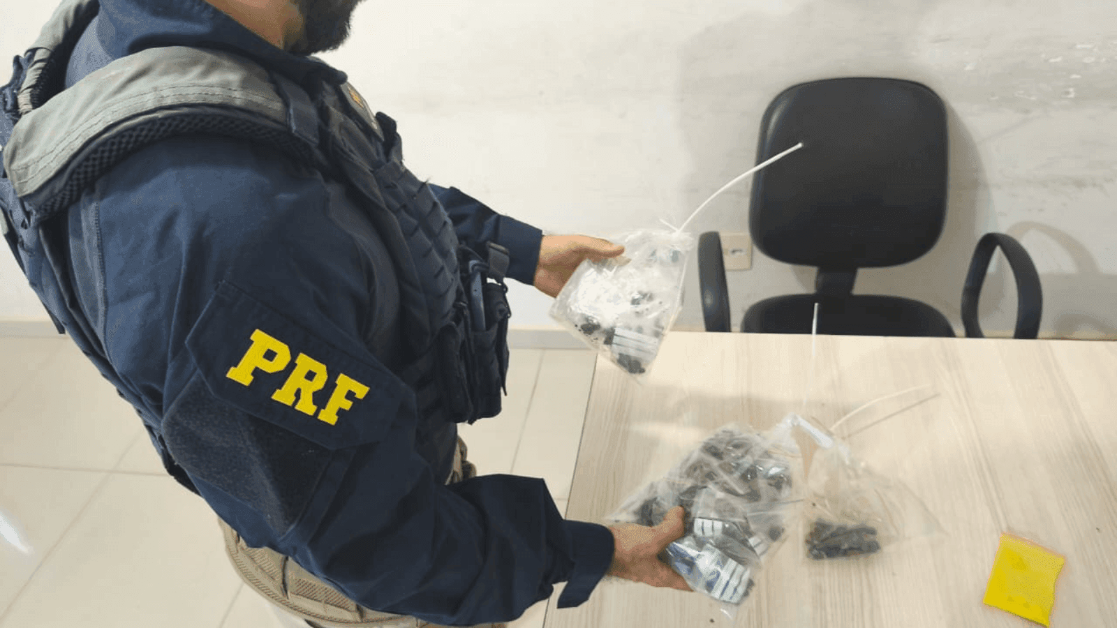 Foram apreendidas 85 porções prontas para venda no varejo