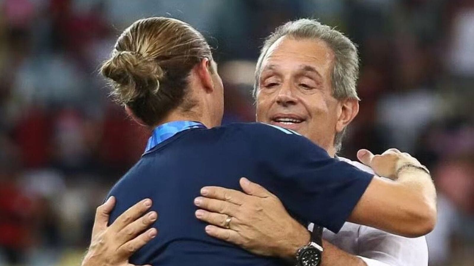Filipe Luis e Luiz Eduardo Baptista, presidente do Flamengo