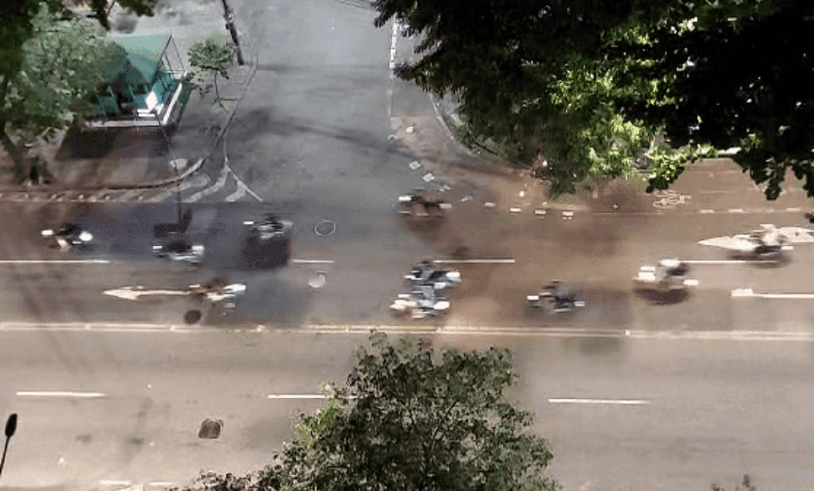 Moradores gravam rolezinho de madrugada na Zona Sul do Rio