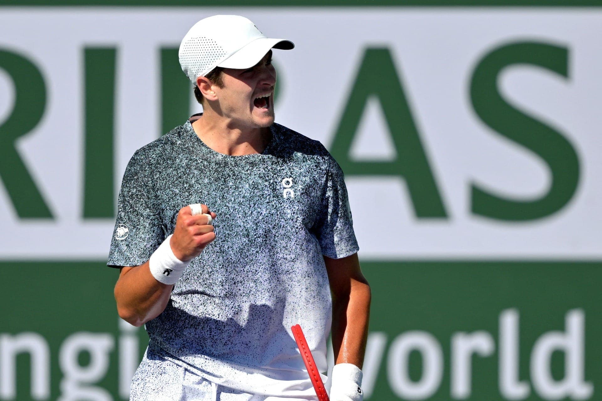 João Fonseca salvou dois match points contra Khachanov