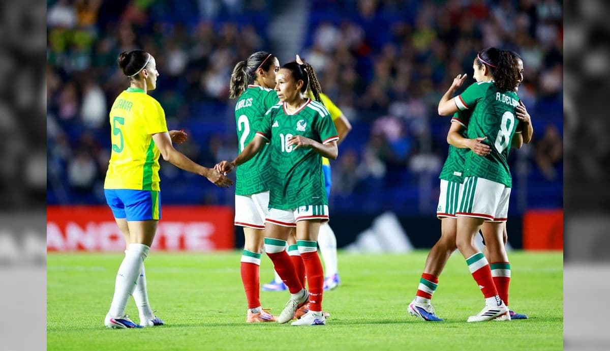 Seleção feminina perde amistoso para o México