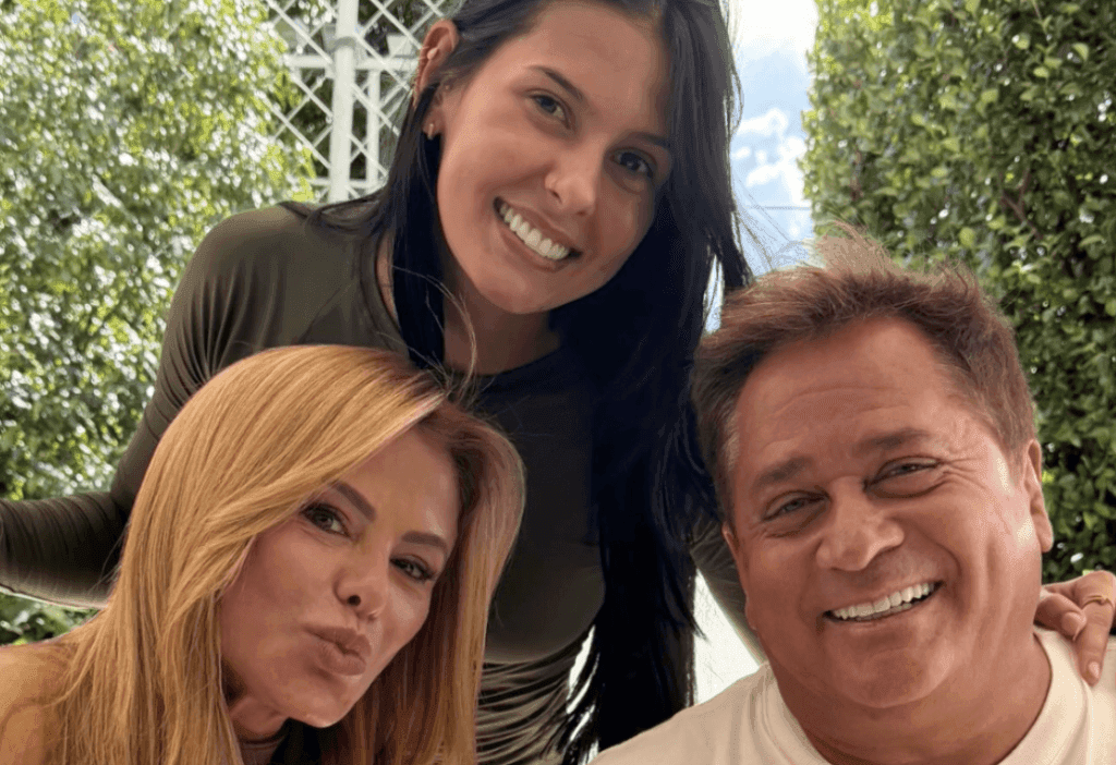 Cantora visitou a família de Zé Felipe em Goiânia e reencontrou o ex-namorado; veja como foi o encontro.