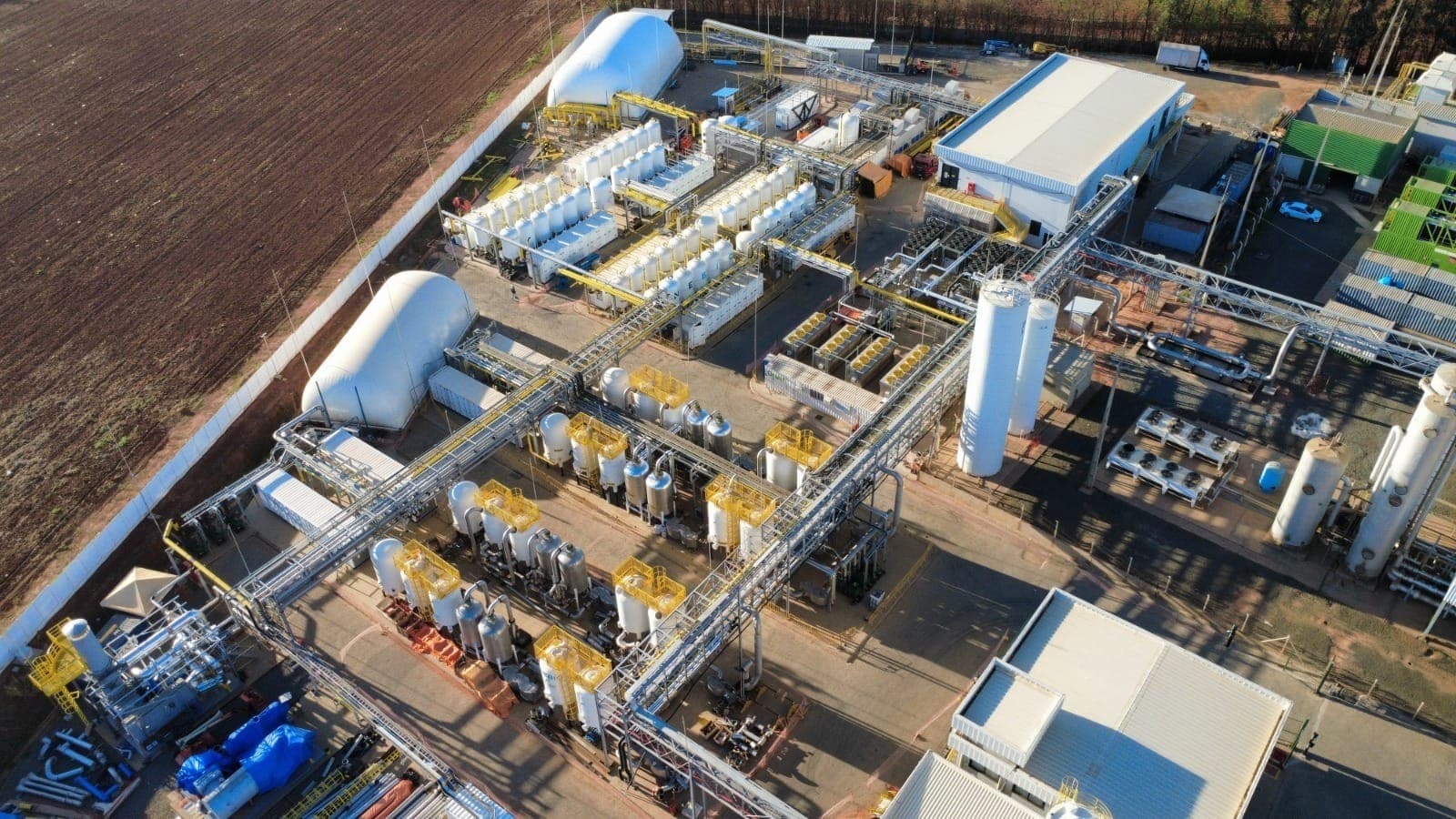 OneBio, em Paulínia (SP), transforma lixo em combustível