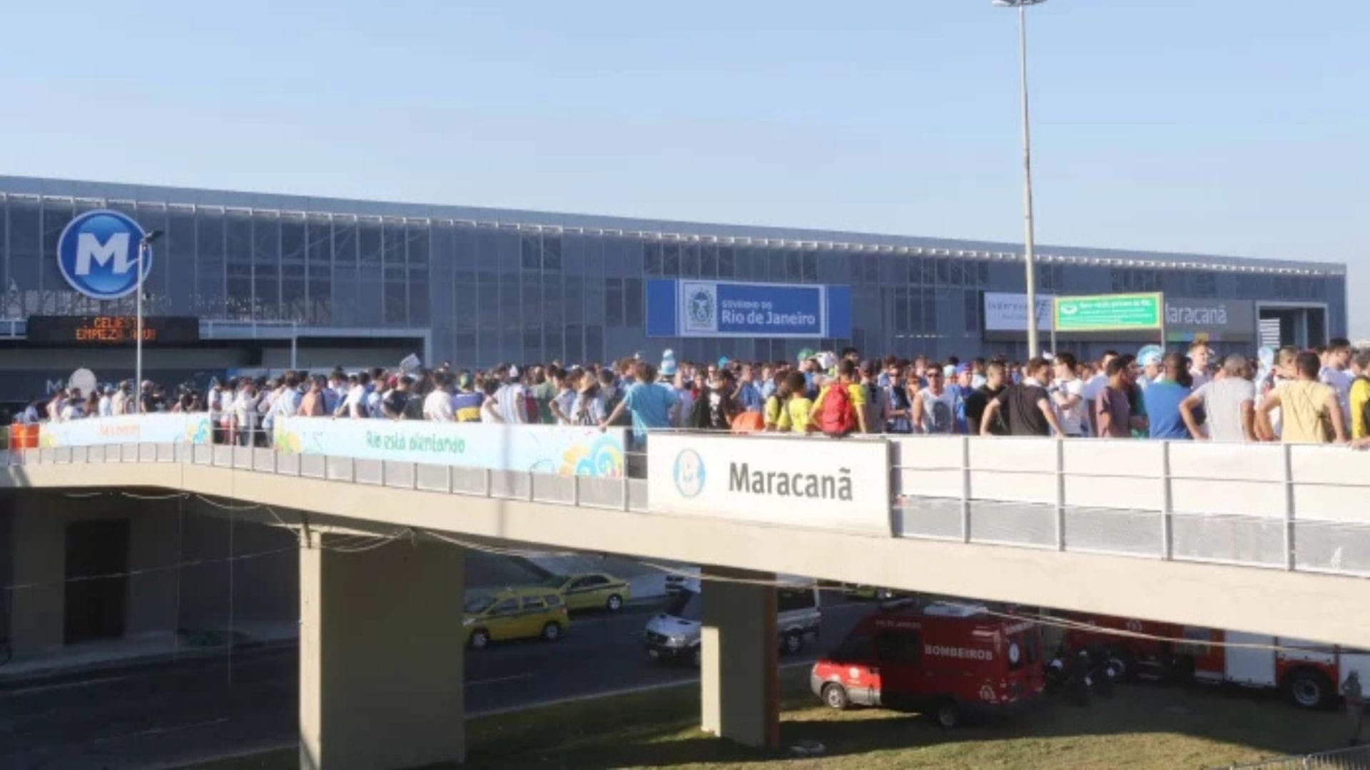 A estação Maracanã do metrô do Rio passou a se chamar Estação Rei Pelé - Maracanã