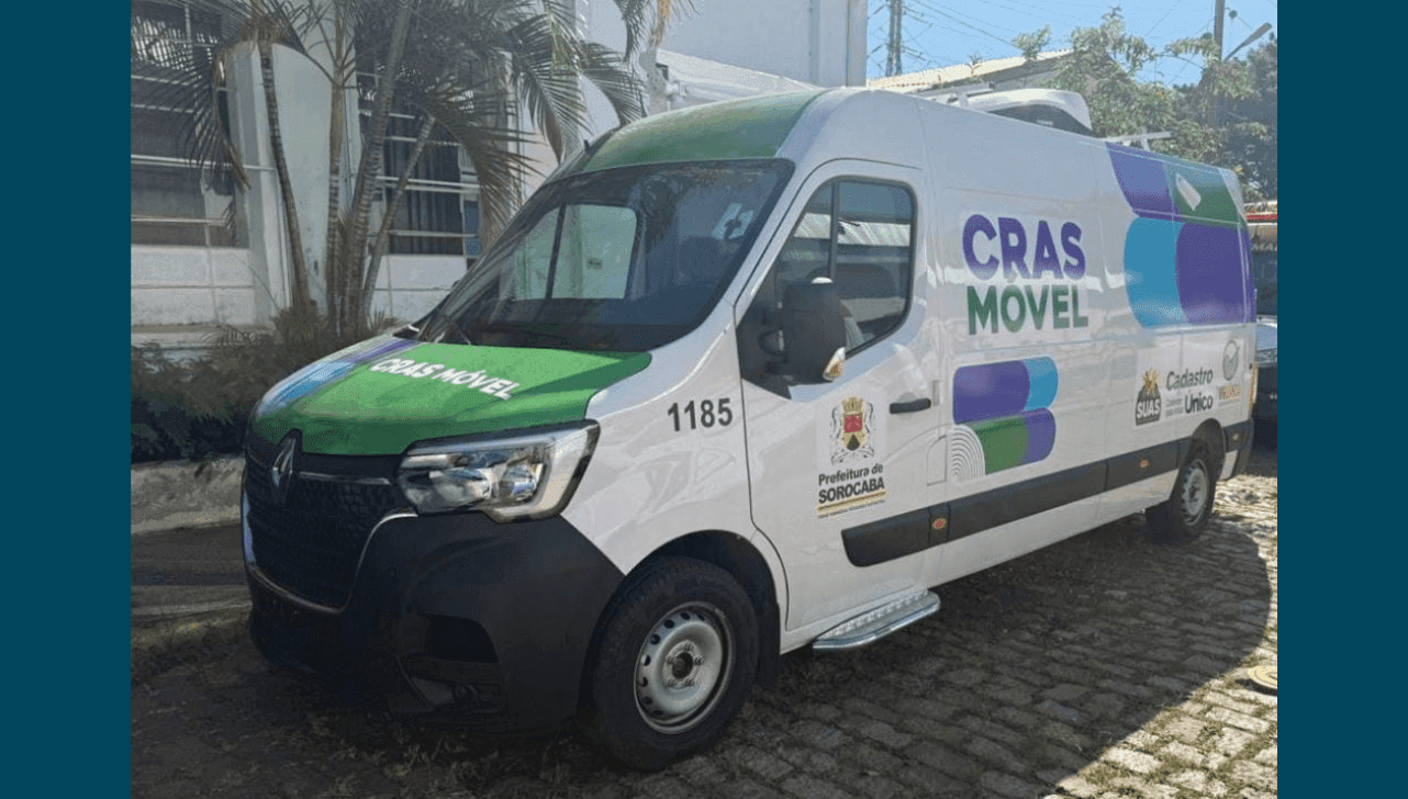 Atendimento acontece em frente à Escola Municipal Isabel Crespo Wey