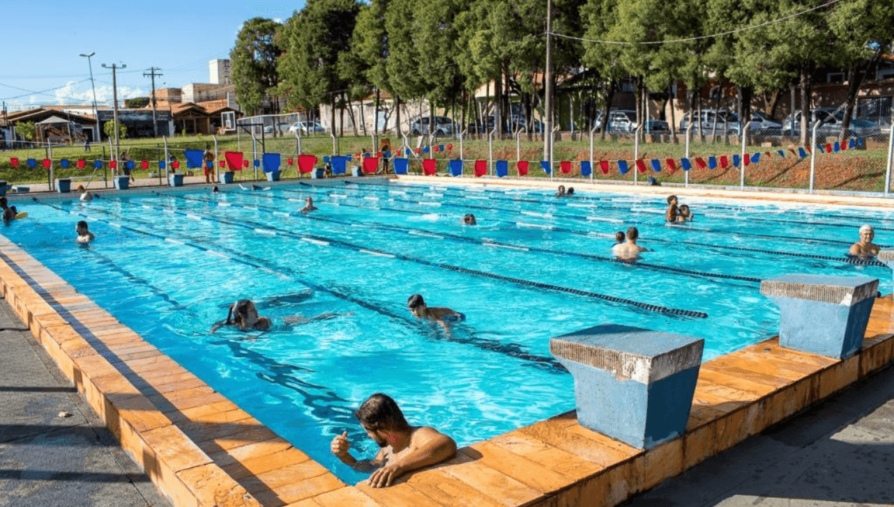 Com a previsão de calor, as piscinas municipais vão estar abertas para uso
