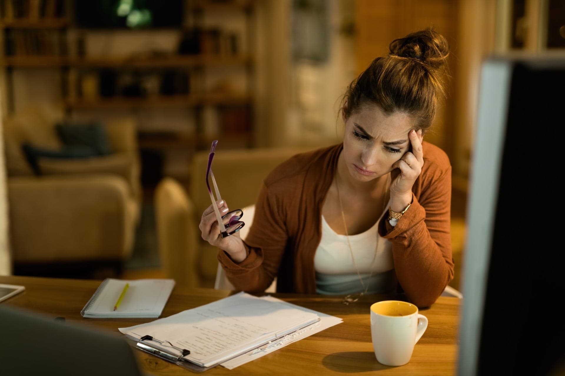 Aceitar novo emprego lidera ranking das decisões mais estressantes da vida adulta