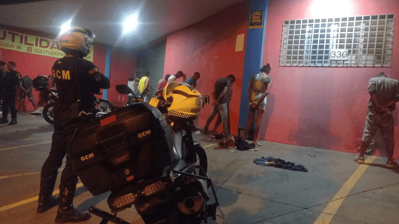 As prisões aconteceram durante abordagens na madrugada