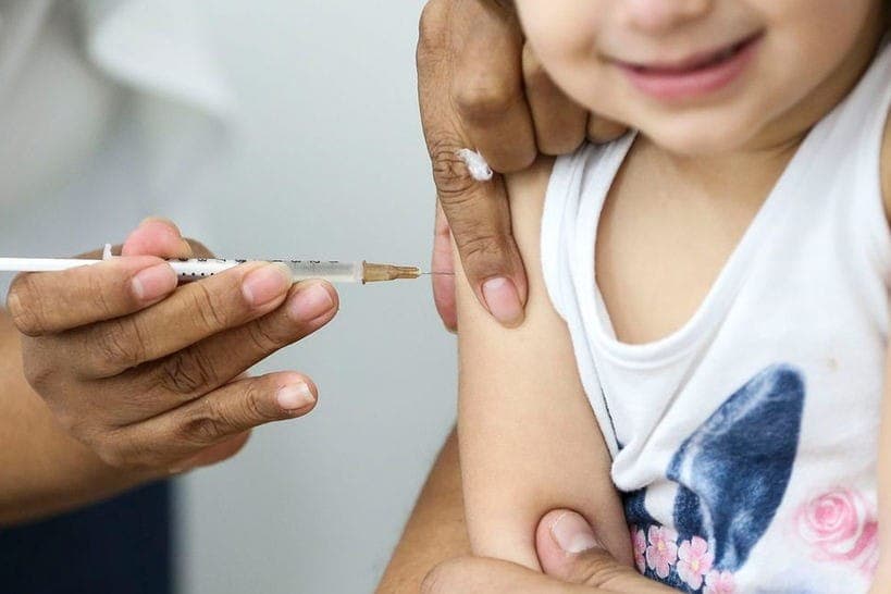 Paraná reforça alerta contra sarampo e importância da vacinação contra o vírus