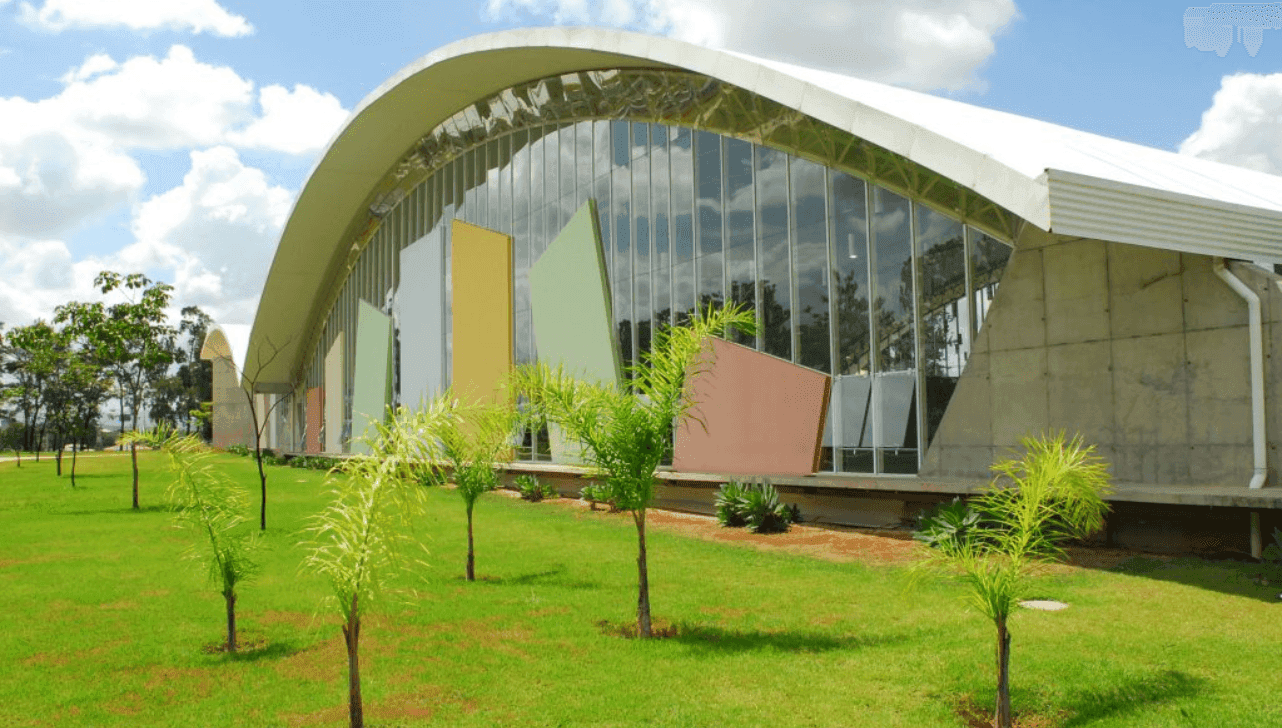 Encontro na Biblioteca Municipal contará com sessão de autógrafos do escritor