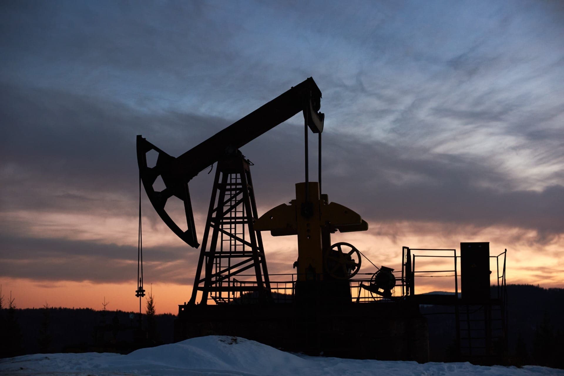Barril de petróleo tem 159 litros de óleo
