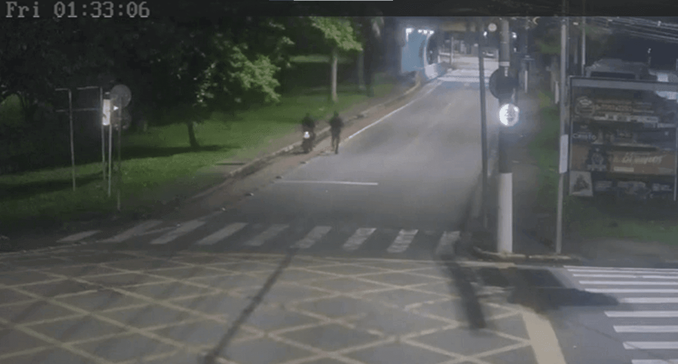 Câmeras de segurança da GCM impedem roubo de moto em Pinda