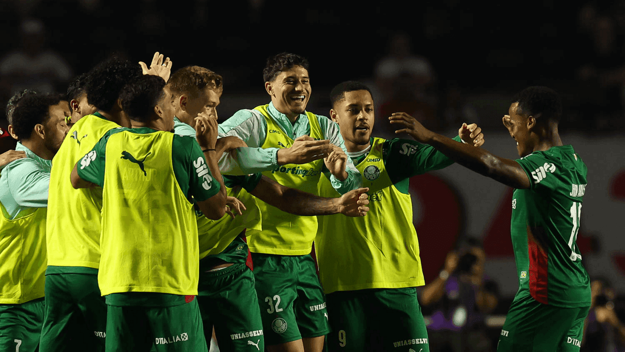 Palmeiras vence o São Paulo com gol de Jhon Arias