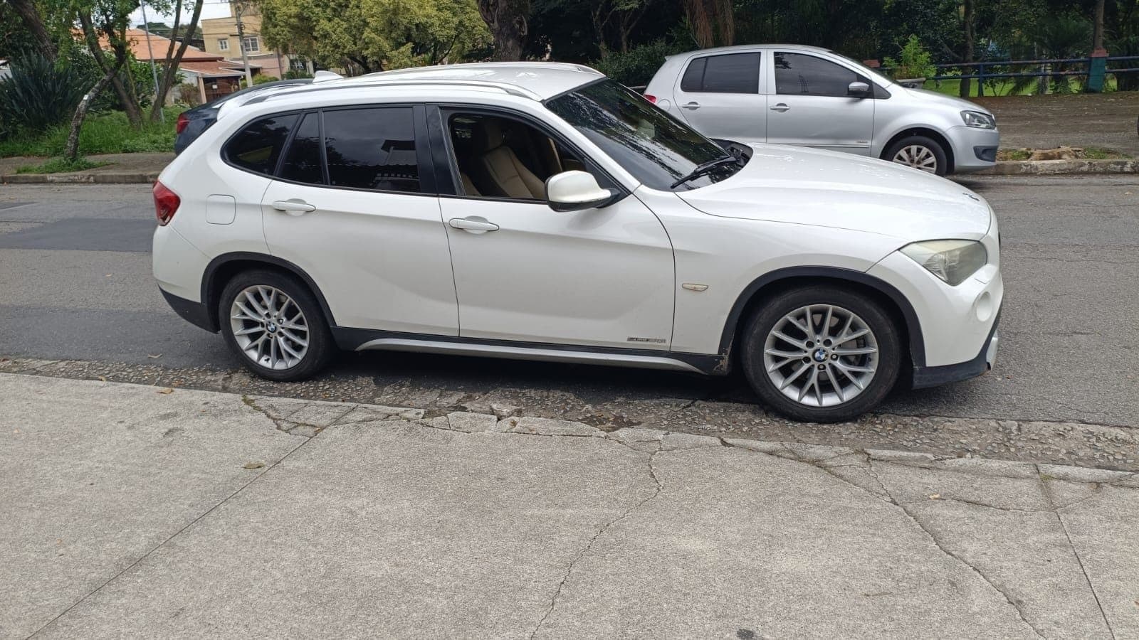 Polícia apreende motorista de carro de luxo por estelionato em São José dos Campos