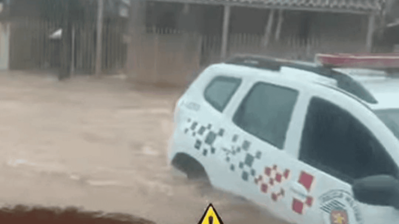 A chuva forte atingiu algumas cidades da região Oeste