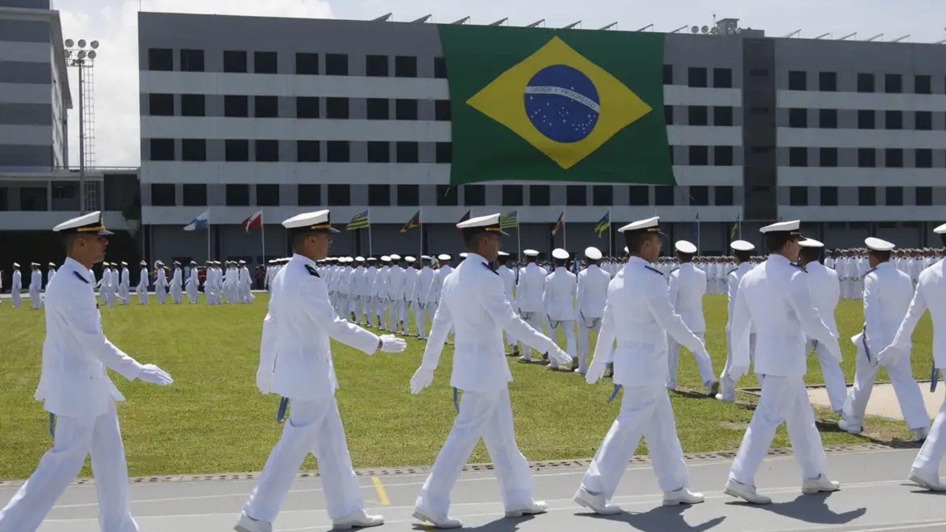 Estão abertas as inscrições para o Concurso Público de Soldado Fuzileiro Naval