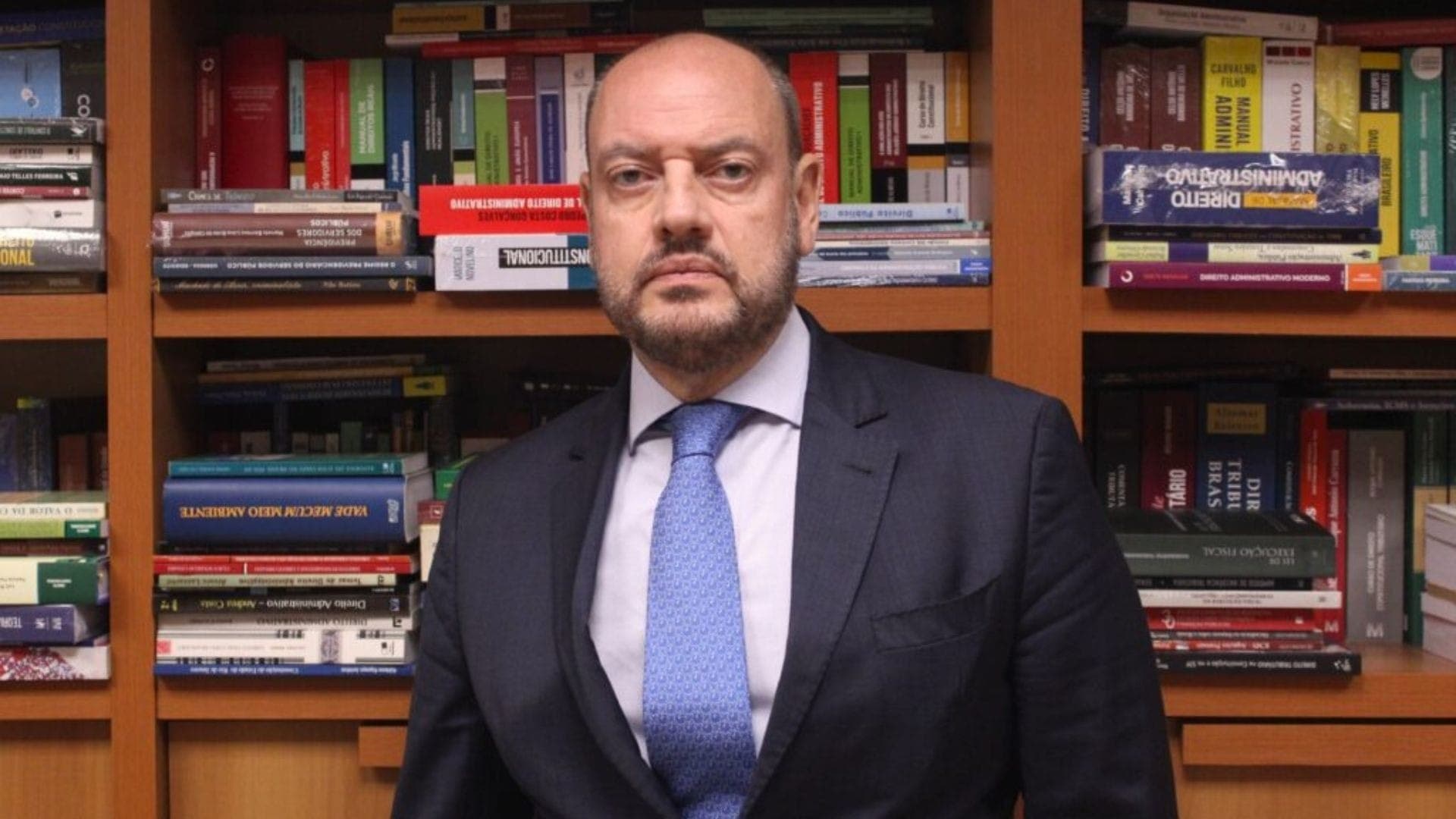 O governador em exercício, desembargador Ricardo Couto de Castro, se reúne neste momento com o presidente da Assembleia Legislativa