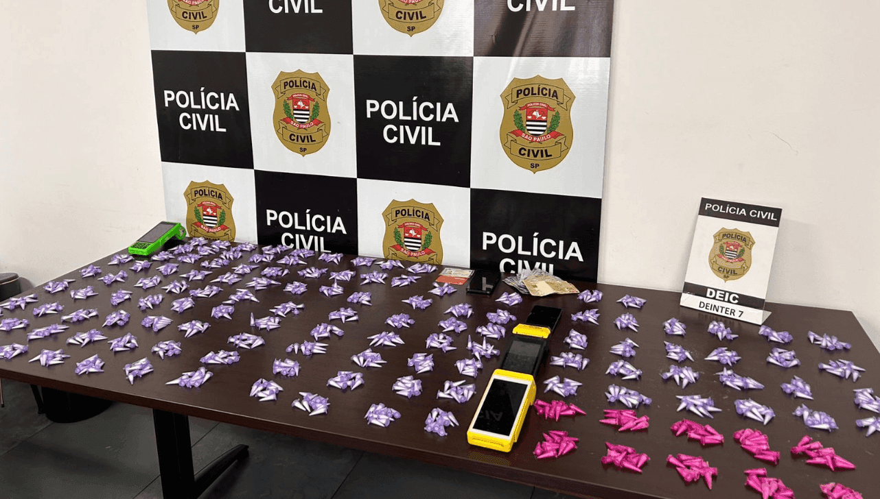 Durante a ação, cerca de 1,3 mil porções de cocaína foram apreendidas