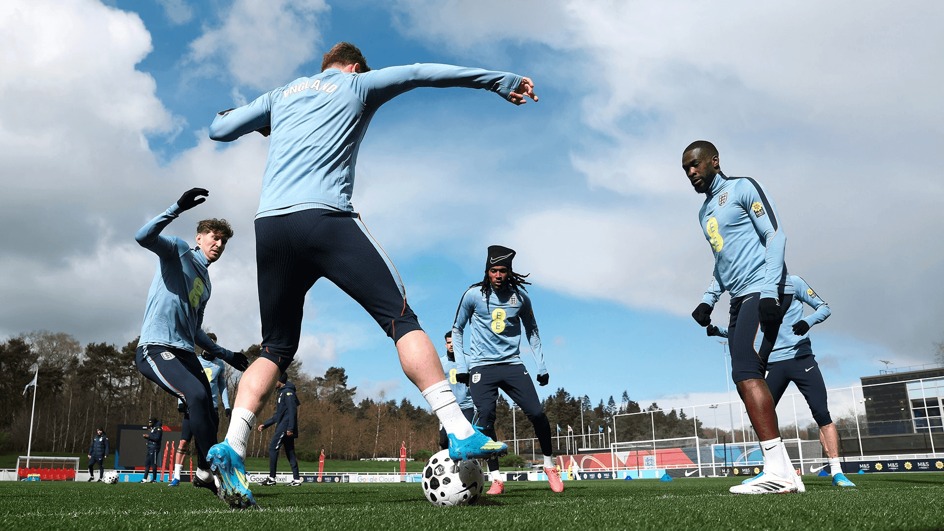 Seleção da Inglaterra recebe o Uruguai em amistoso