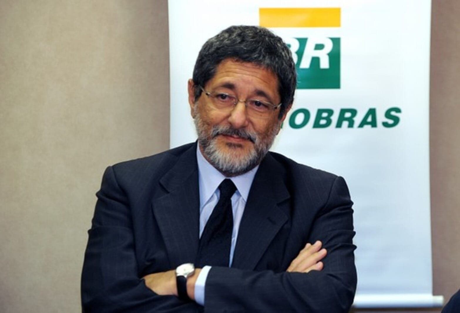 Sergio Gabrielli, ex-presidente da Petrobrás, lança livro