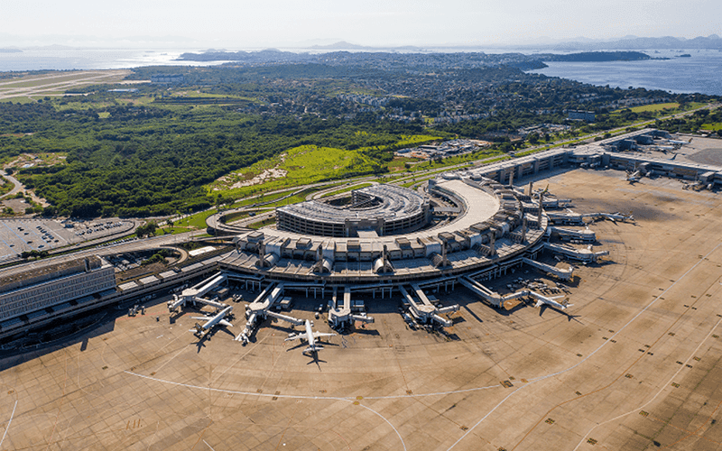A espanhola Aena venceu o leilão e será responsável pela operação do Aeroporto Internacional Tom Jobim até 2039