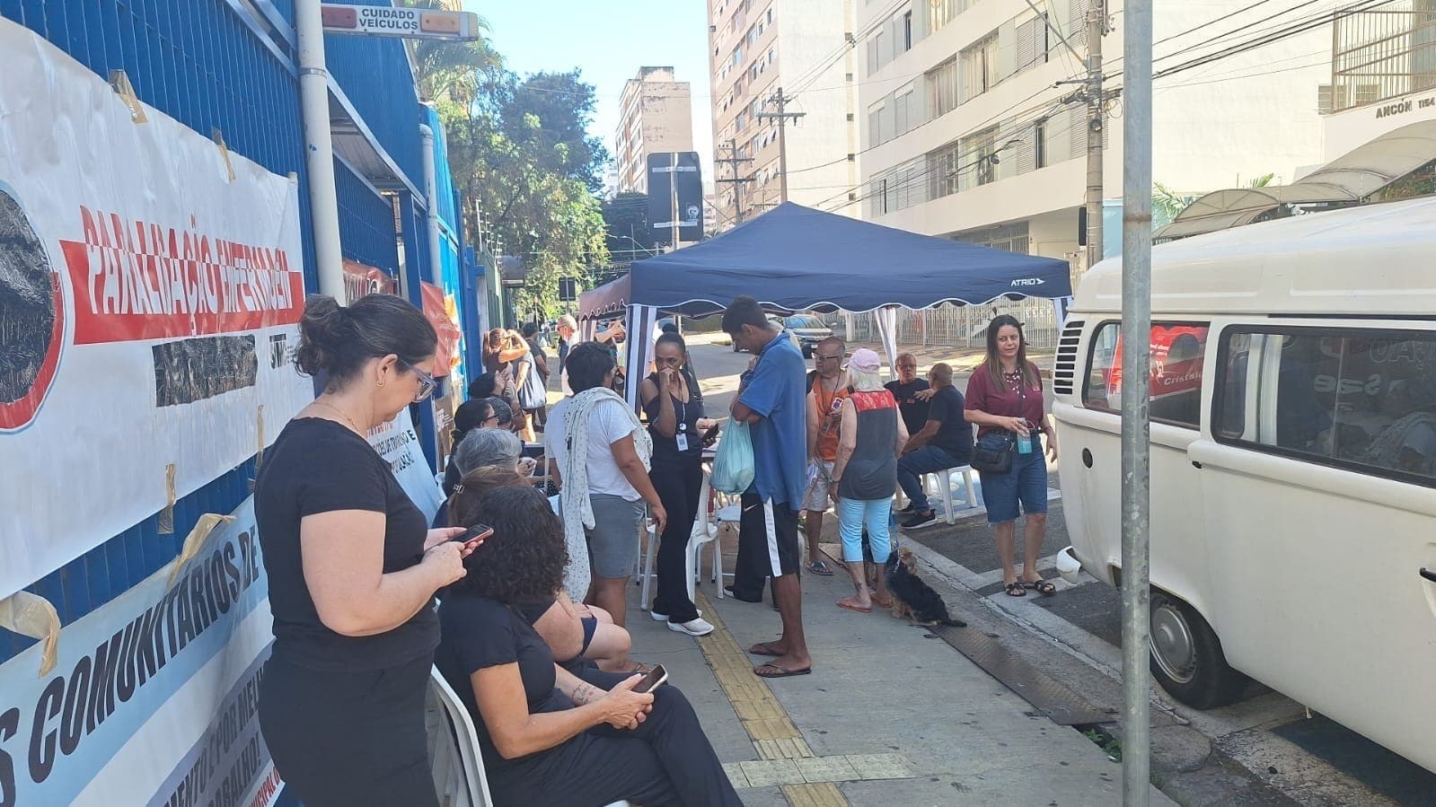 Funcionários do Centro de Saúde (CS) no Centro de Campinas (SP) entraram em greve
