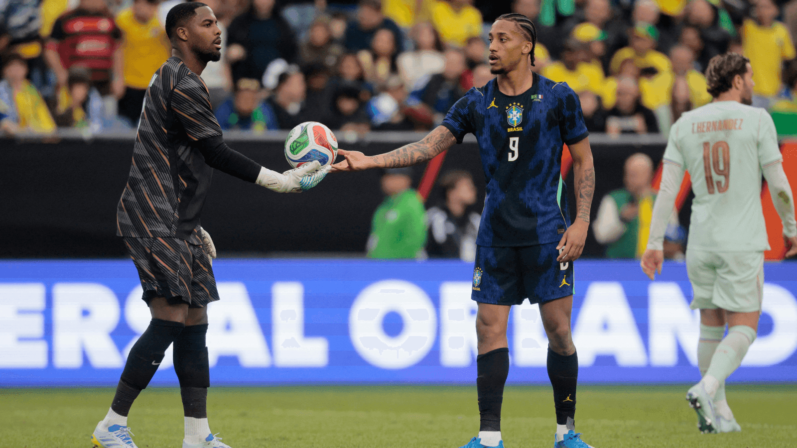 João Pedro durante amistoso pela Seleção Brasileira