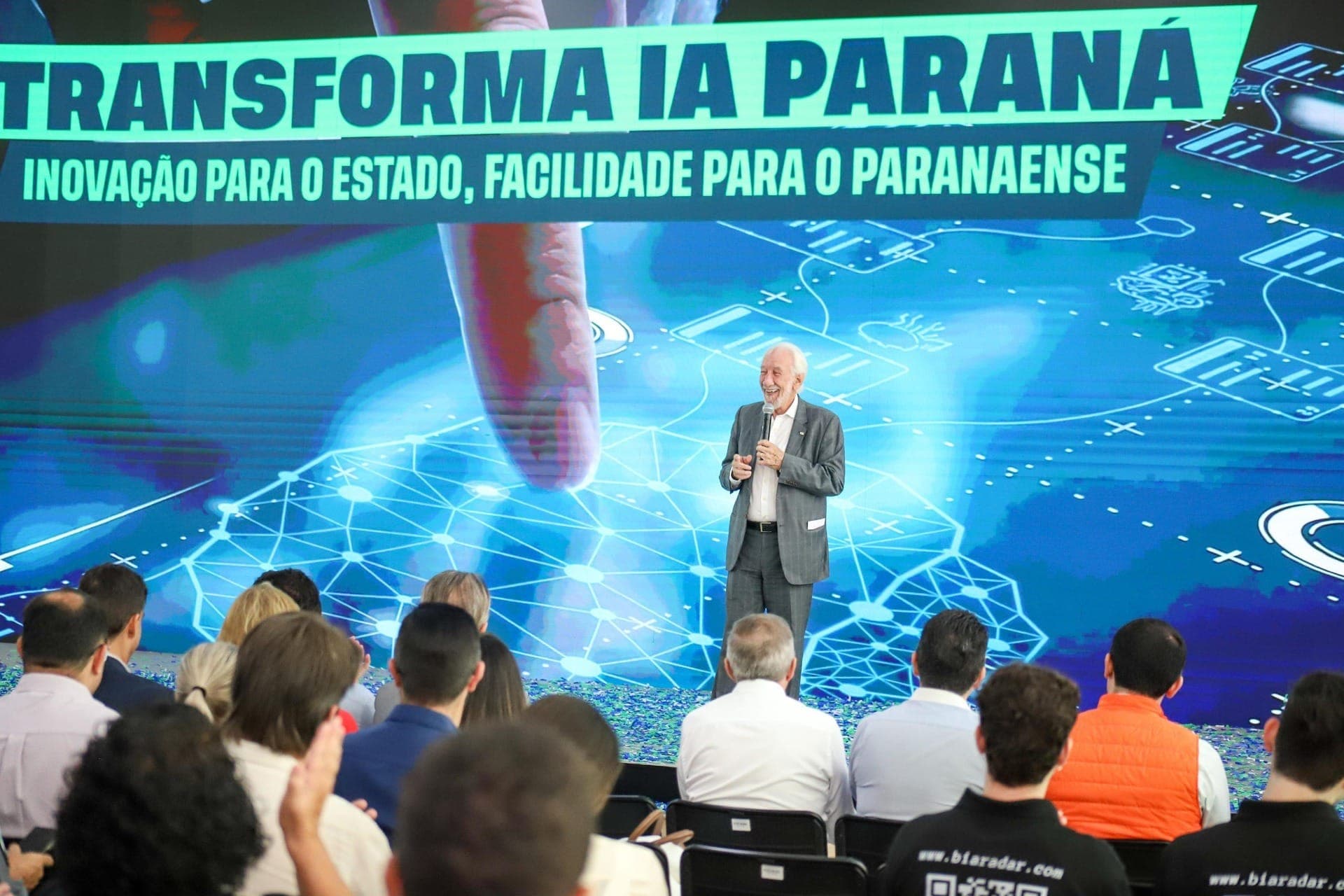 Paraná lança pacote de soluções de Inteligência Artificial inédito no Brasil
