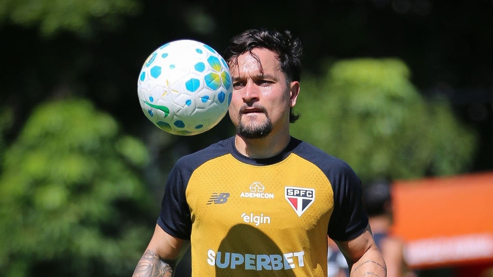 Artur deve estrear pelo São Paulo nesta quarta (1)