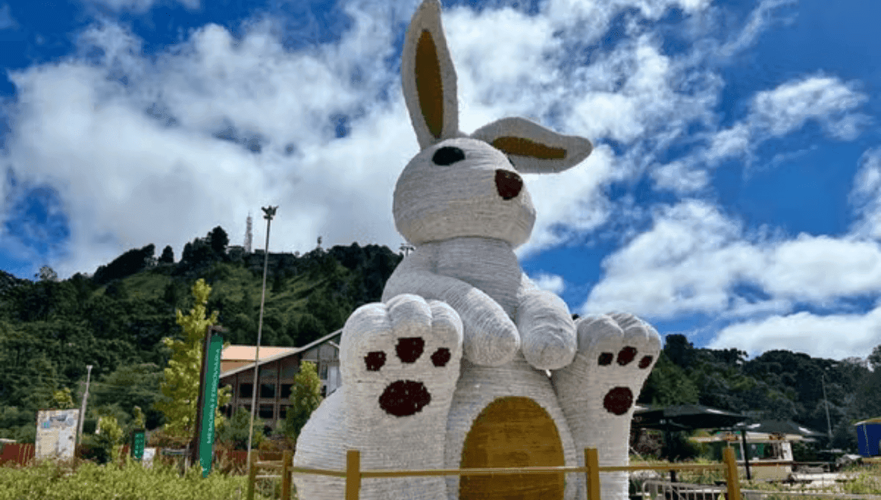 A decoração da Páscoa de 2025 em Campos do Jordão, em São Paulo
