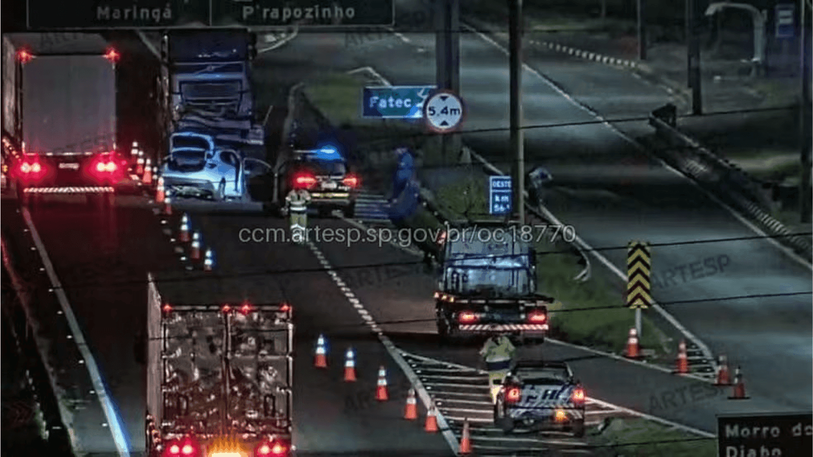 O motorista do caro precisou entubado ainda no local