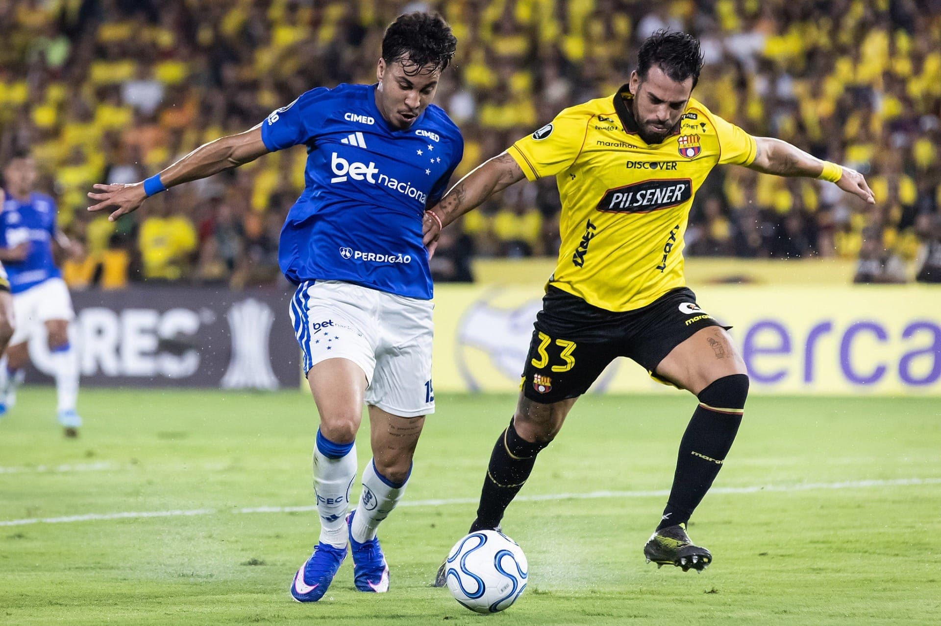 Cruzeiro venceu o Barcelona fora de casa, no Equador, em sua estreia na Libertadores